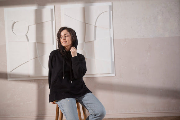Hoodies: The Perfect Blend of Comfort and Street Style